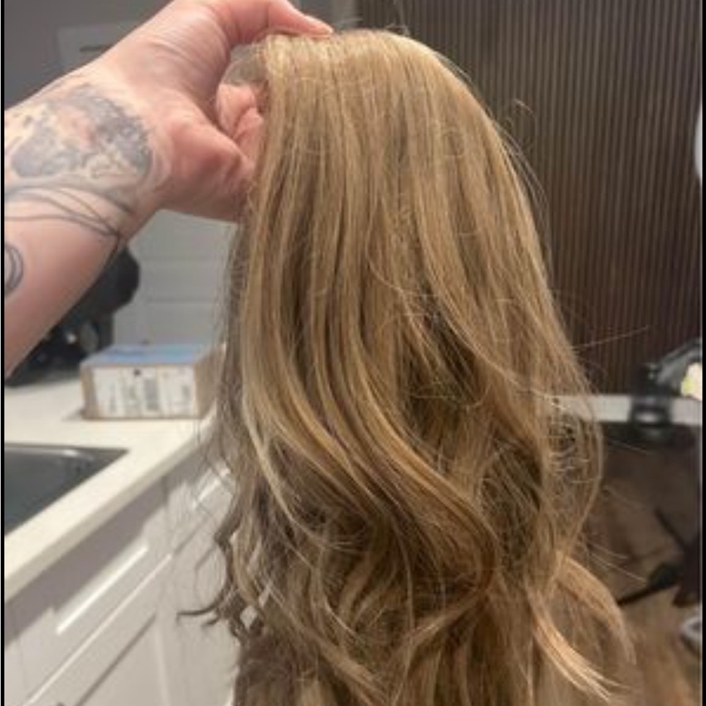 Light brown wig